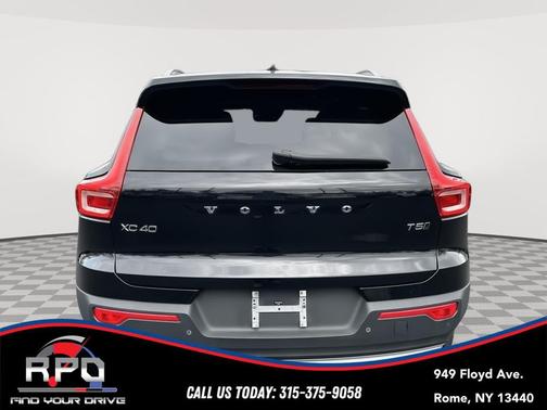 Onyx Black Metallic 2021 Volvo XC40 T5 Inscription