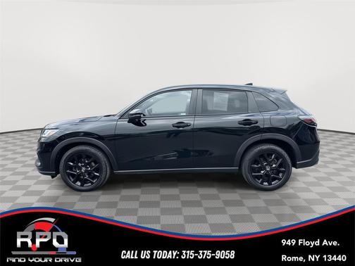 Crystal Black Pearl 2023 Honda HR-V AWD Sport