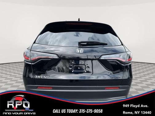 Crystal Black Pearl 2023 Honda HR-V AWD Sport