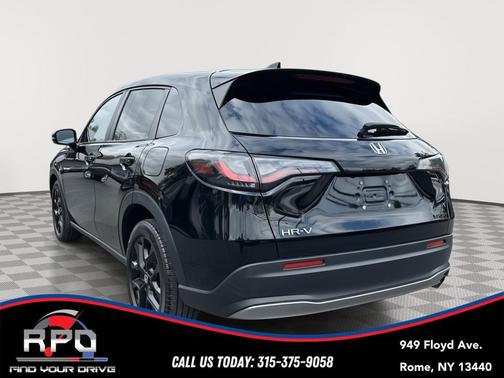 Crystal Black Pearl 2023 Honda HR-V AWD Sport