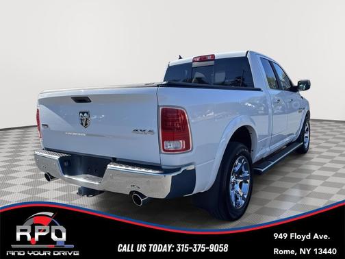 Bright White Clearcoat 2018 RAM 1500 Laramie