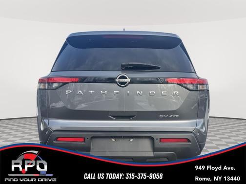2022 Nissan Pathfinder SV 4WD