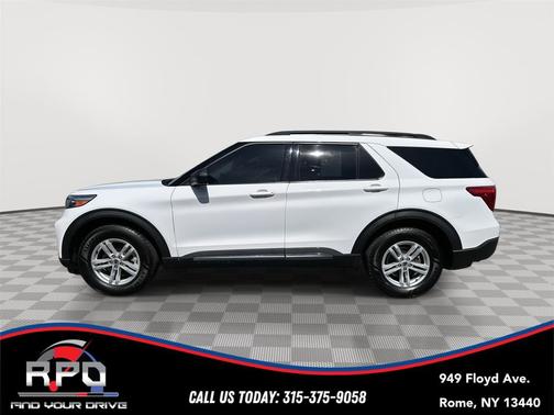Oxford White 2021 Ford Explorer XLT