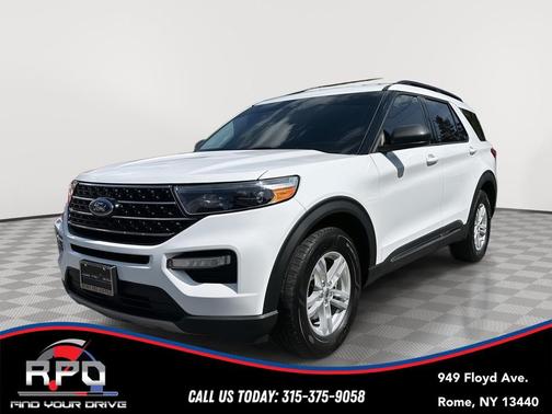 Oxford White 2021 Ford Explorer XLT