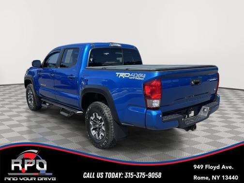 Blazing Blue Pearl 2017 Toyota Tacoma SR