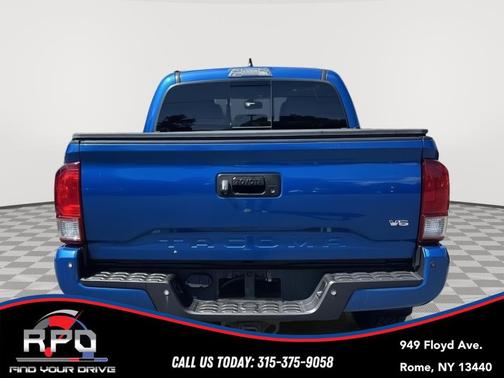 Blazing Blue Pearl 2017 Toyota Tacoma SR