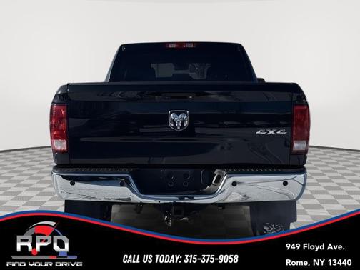 2017 RAM 3500 Tradesman Crew Cab 4x4 6'4' Box