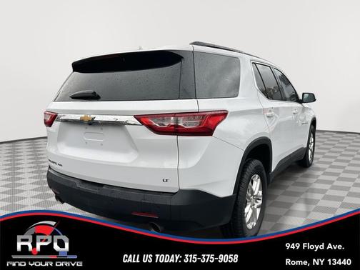 2021 Chevrolet Traverse LT Cloth