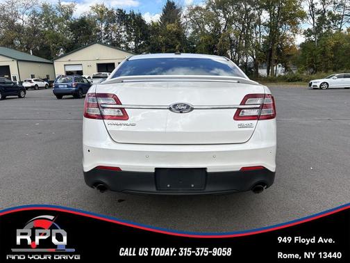2017 Ford Taurus SHO