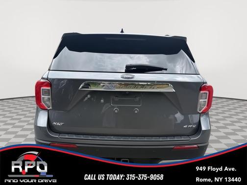 Carbonized Gray Metallic 2022 Ford Explorer XLT