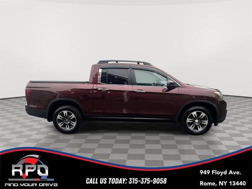 Deep Scarlet Pearl 2019 Honda Ridgeline RTL