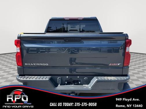 Shadow Gray Metallic 2021 Chevrolet Silverado 1500 RST