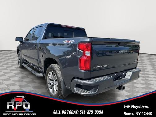 Shadow Gray Metallic 2021 Chevrolet Silverado 1500 RST