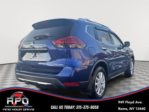 2018 Nissan Rogue SV