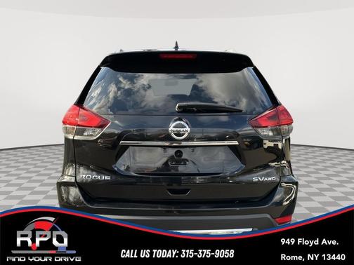 Magnetic Black 2017 Nissan Rogue SV