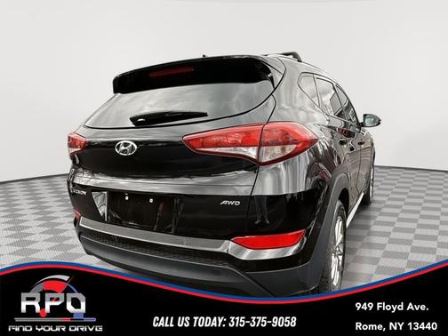 2017 Hyundai TUCSON SE Plus