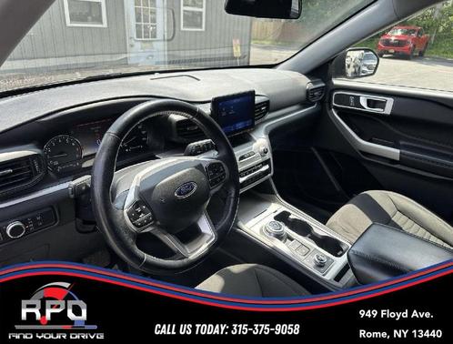 Stone Gray Metallic 2021 Ford Explorer XLT