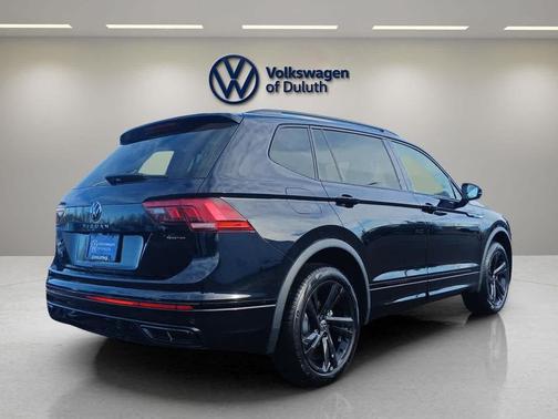 2024 Volkswagen Tiguan 2.0T SE R-Line Black 4MOTION