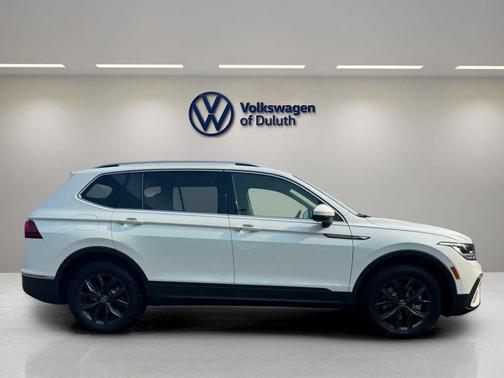 2024 Volkswagen Tiguan 2.0T SE 4MOTION