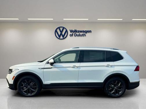 2024 Volkswagen Tiguan 2.0T SE 4MOTION