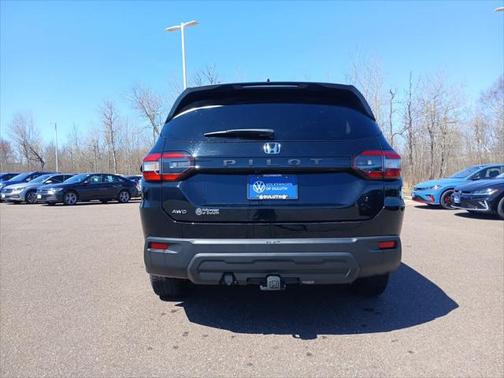 2023 Honda Pilot AWD LX