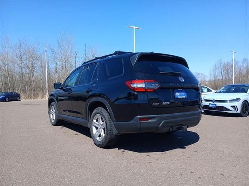 2023 Honda Pilot AWD LX