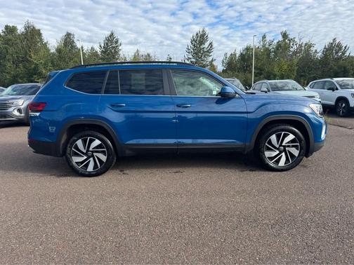 2025 Volkswagen Atlas 2.0T SE w/Technology 4MOTION