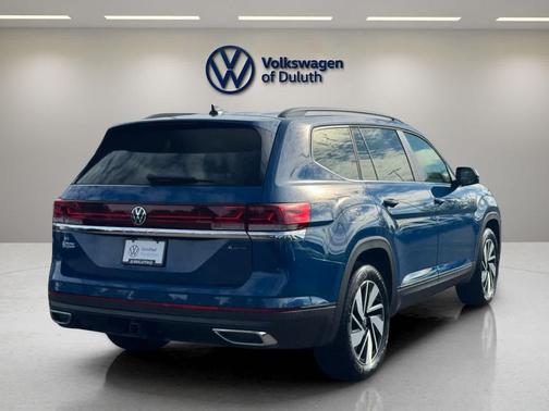 2025 Volkswagen Atlas 2.0T SE w/Technology 4MOTION