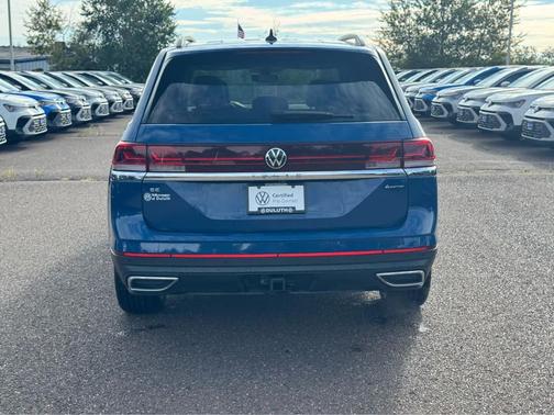 2025 Volkswagen Atlas 2.0T SE w/Technology 4MOTION