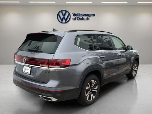 2024 Volkswagen Atlas 2.0T SE