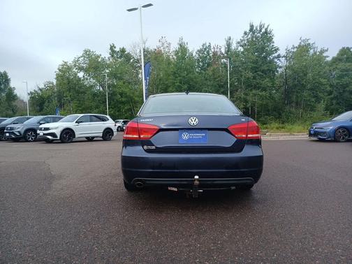 2012 Volkswagen Passat 2.5 SE