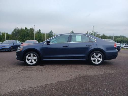 2012 Volkswagen Passat 2.5 SE