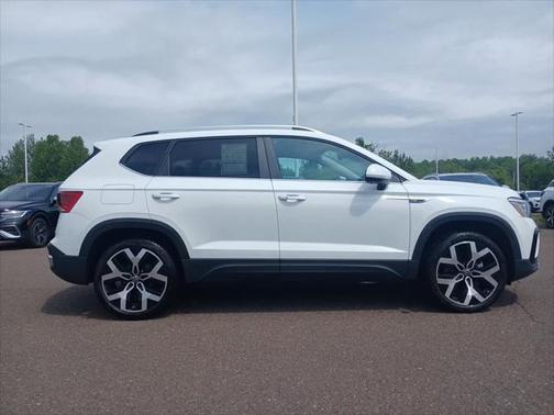 2022 Volkswagen Taos 1.5T SEL