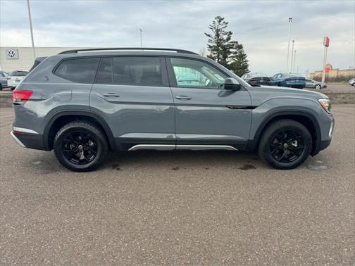 2024 Volkswagen Atlas 2.0T SEL