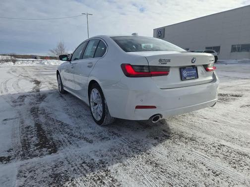 2025 BMW 330 xDrive