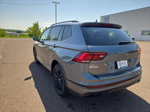 2022 Volkswagen Tiguan 2.0T SE R-Line Black 4MOTION