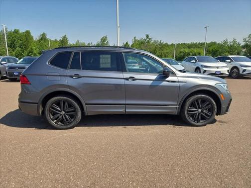 2022 Volkswagen Tiguan 2.0T SE R-Line Black 4MOTION