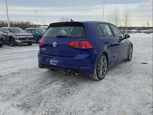 2017 Volkswagen Golf R 2.0T DSG