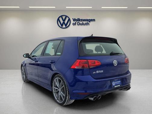 2017 Volkswagen Golf R 2.0T DSG