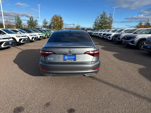 2019 Volkswagen Jetta 1.4T R-Line