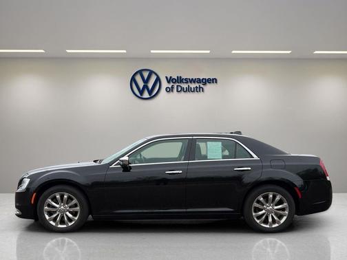 Gloss Black 2016 Chrysler 300 S