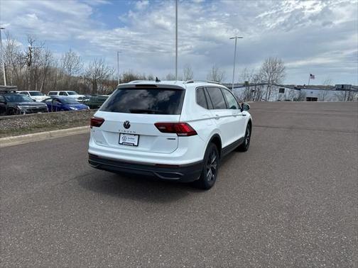 2024 Volkswagen Tiguan 2.0T SE 4MOTION