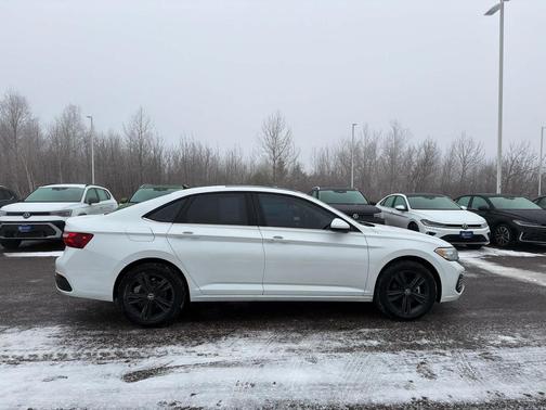 2024 Volkswagen Jetta 1.5T SE