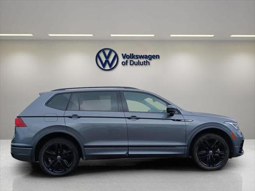 2022 Volkswagen Tiguan 2.0T SE R-Line Black 4MOTION