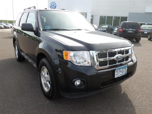 Tuxedo Black Metallic 2011 Ford Escape XLT