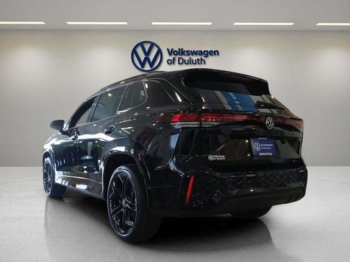 2026 Volkswagen Tiguan 2.0T SE R-Line Black 4MOTION