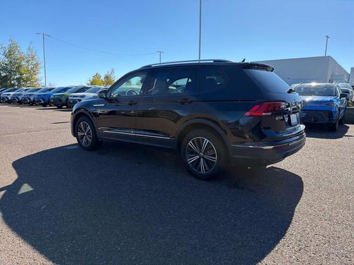 2024 Volkswagen Tiguan 2.0T Wolfsburg Edition