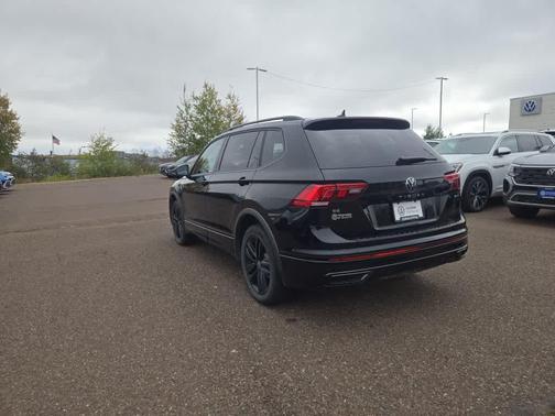 2022 Volkswagen Tiguan 2.0T SE R-Line Black 4MOTION