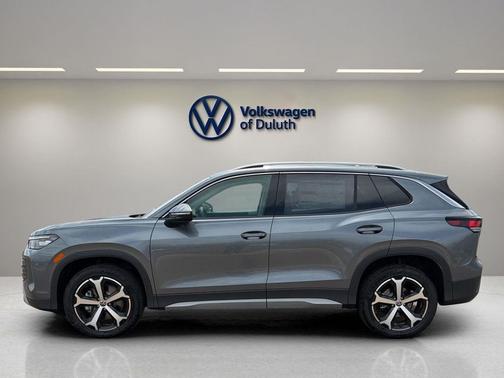Platinum Gray Metallic 2026 Volkswagen Tiguan 2.0T SE 4MOTION