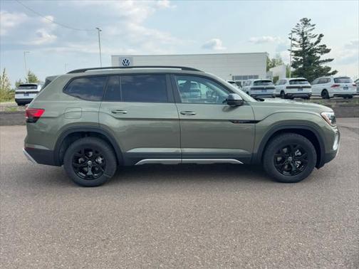 2025 Volkswagen Atlas 2.0T Peak Edition